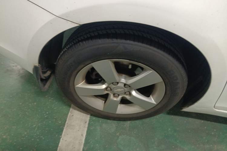 Used Chevrolet Cruze 2014 1.6L SL Millionth Anniversary Edition MT
