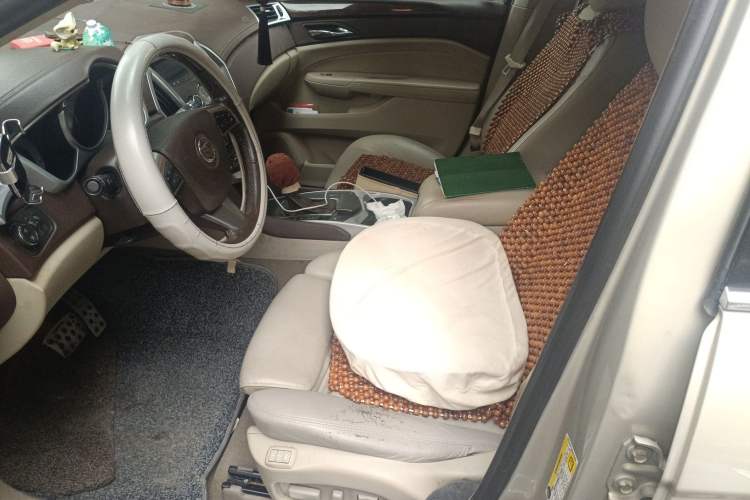 Used Cadillac SRX 2011 3.0L Luxury Model