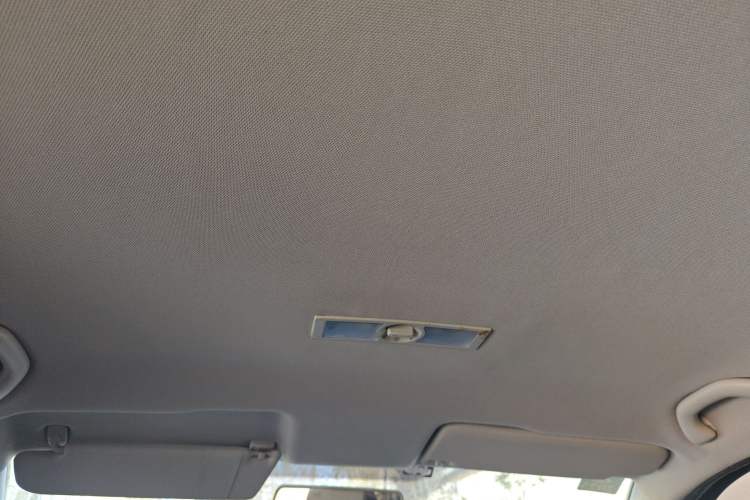 Used Volkswagen Lavida 2013 Revised Classic 1.6L Manual Fashion Edition
