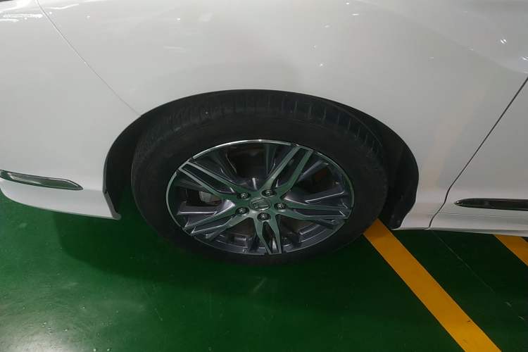 Used Honda Elysion 2019 2.0L Hybrid Luxury Edition
