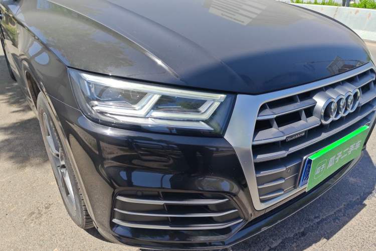 Used Audi Q5L 2018 40 TFSI Prestige Fashion Edition China VI Right Front Headlight