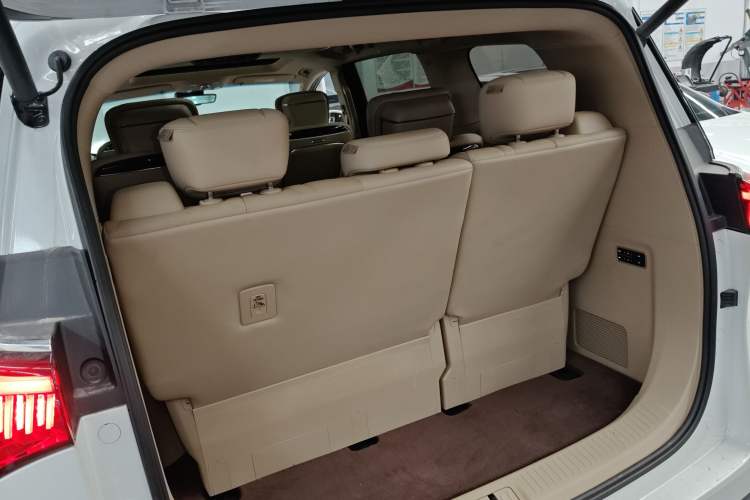 Used Buick Century 2023 2.0T Seven-Seater Deluxe Edition