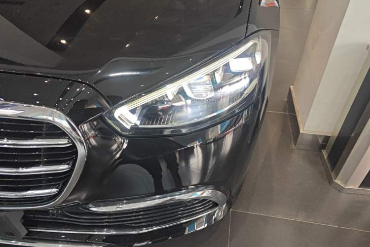 Used Mercedes-Benz S-Class 2022 S 400 L Business Model Left Front Headlight