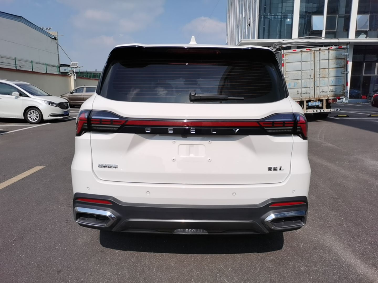 Geely Auto Haoyue L 2024 2.0T DCT Prestige Version — снимка 5