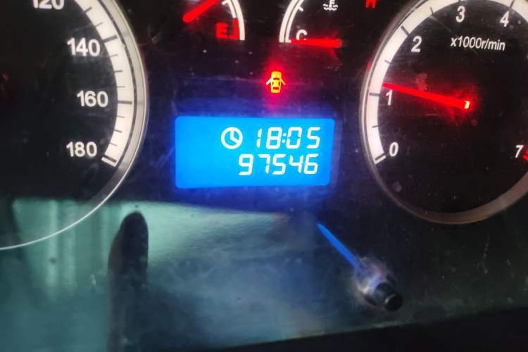 Used Foton Scenic G7 2017 2.0L Long-Wheelbase Commercial Van High Roof 2 Seats 4Q20M