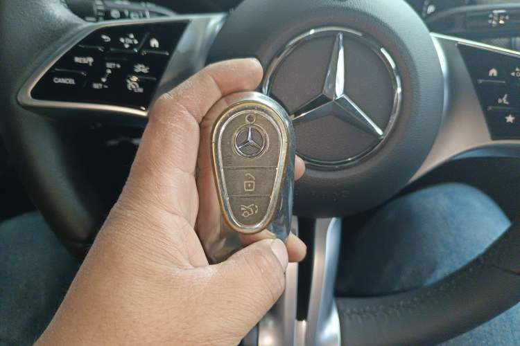 Used Mercedes-Benz GLC 2023 GLC 260 L 4MATIC Dynamic Edition 5-seater
