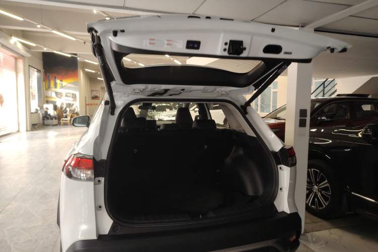 Used Toyota FRONTLANDER 2022 2.0L CVT Luxury PLUS Edition
