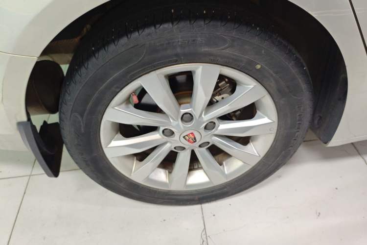 Used Roewe i6 New Energy 2017 45T Hybrid Connect & Smart Enjoyment Edition
