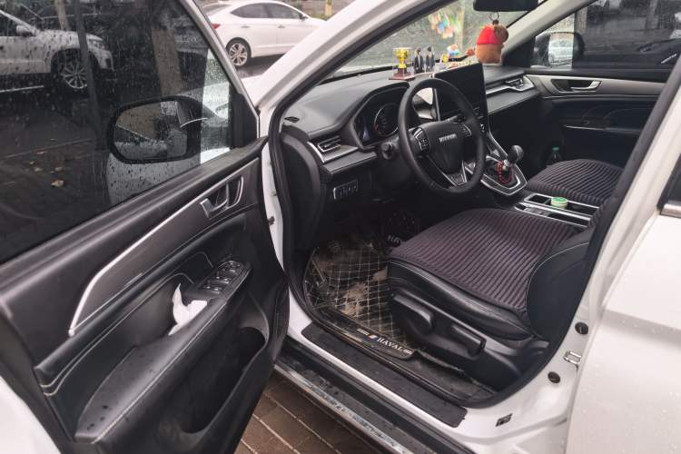 Used Haval M6 2021 PLUS 1.5T Manual Luxury Smart Connectivity Model