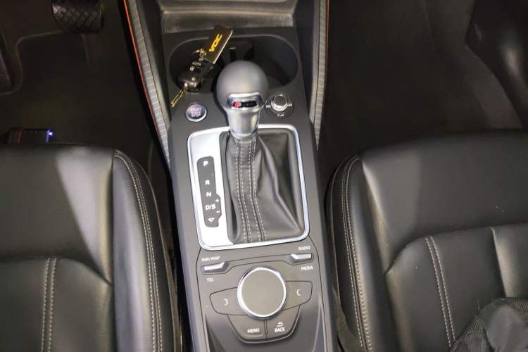 Used Audi Q2L 2022 35 TFSI Fashion Dynamic Model
