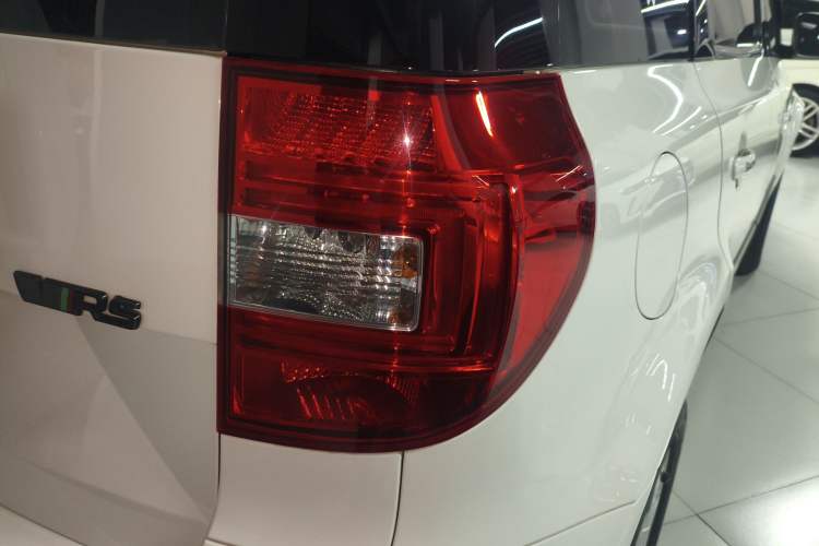 Used Skoda Yeti 2014 1.8TSI DSG Polar Edition Right Rear Taillight