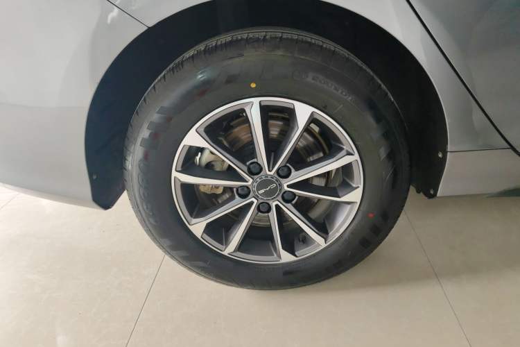 Used BYD Destroyer 05 2024 HONOR Edition DM-i 55KM Luxury Model Exterior 5