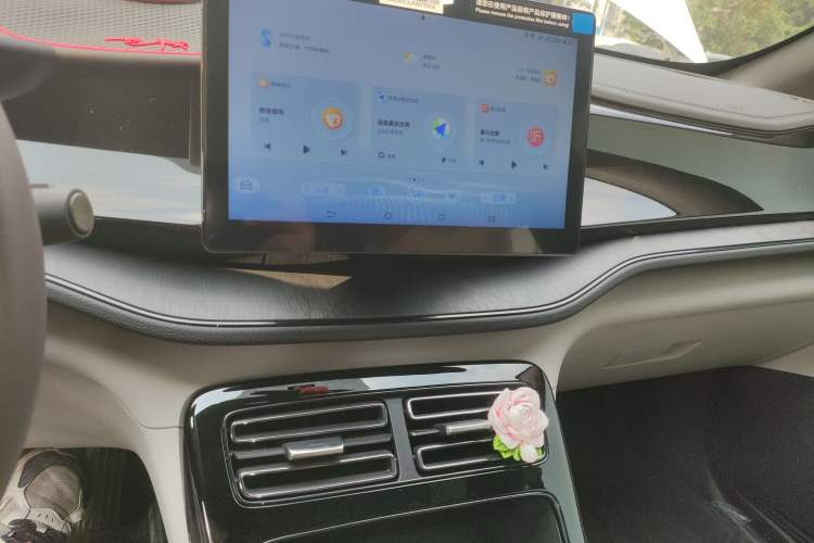 Used BYD Qin PLUS 2024 HONOR Edition DM-i 55KM Leading Model Audio And AC Panel