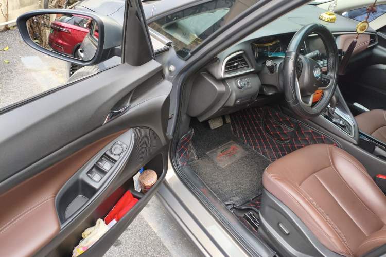 Used Buick GL6 2019 18T 6-Seater Connected Luxury Version China VI Standard
