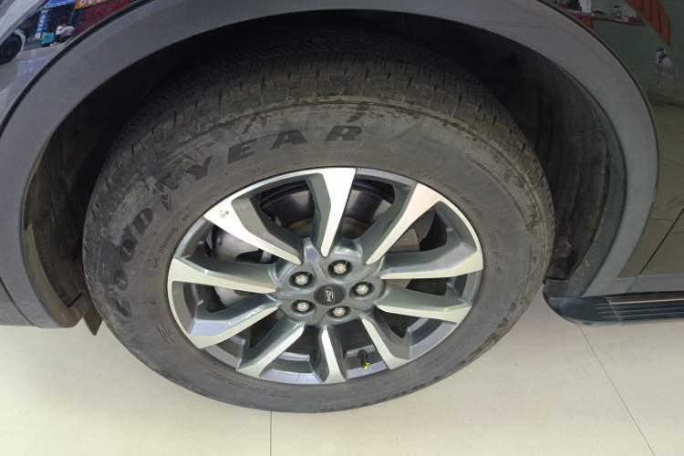 Used Ford Edge 2023 Ford Explorer L 2.0T EcoBoost Two-Wheel Drive 7-Seater Luxury Model
