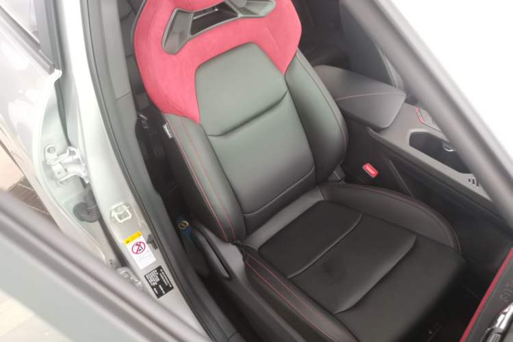 Used Changan X5 PLUS 2024 1.5T DCT ZhiZun Version
