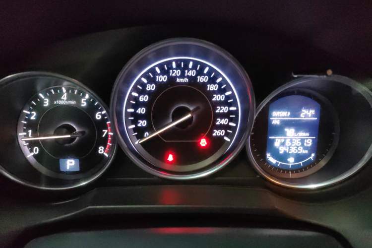 Used Mazda Atenza 2014 2.0L Blue Sky Luxury Edition
