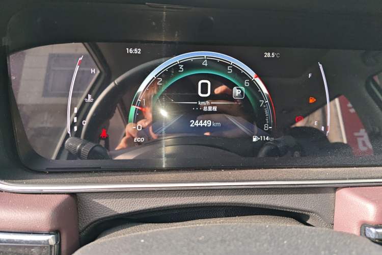 Used GAC Trumpchi M6 2023 PRO 270T DCT Luxury Edition Odometer Close Up