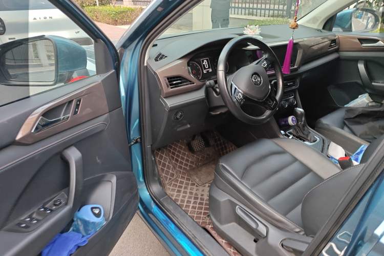 Used Volkswagen Tharu 2019 280TSI Two-Wheel Drive Luxury Version China VI Standard