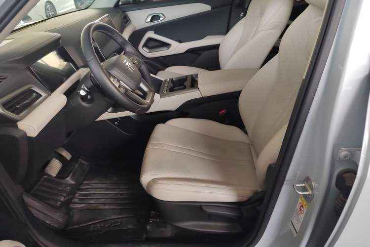 Used BYD Yuan UP 2025 Intelligent Driving Version 401 KM Dynamic Edition Left Front Seat