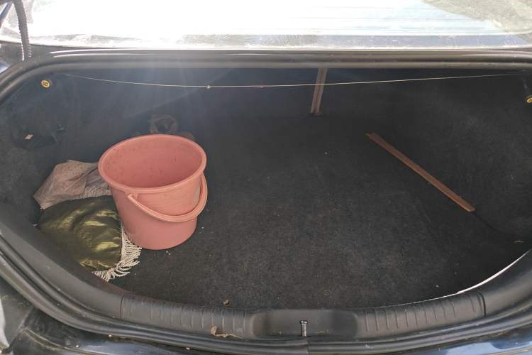 Used Ford Mondeo 2004 2.0L Deluxe Edition
