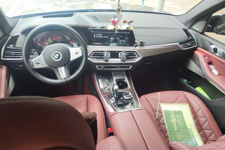 Used BMW X5 2022 xDrive 40Li M Sport Package
