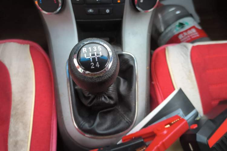 Used Chevrolet Cruze 2013 1.6L SE MT Gear Lever