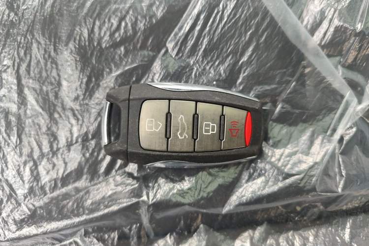 Used Haval H6 New Energy 2023 DHT-PHEV 110KM Long-Range Edition
