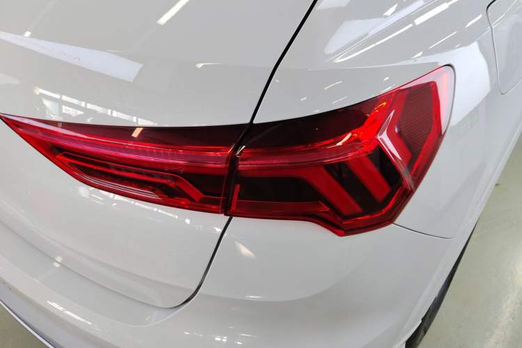 Used Audi Q3 2021 35 TFSI Progressive Dynamic Edition
