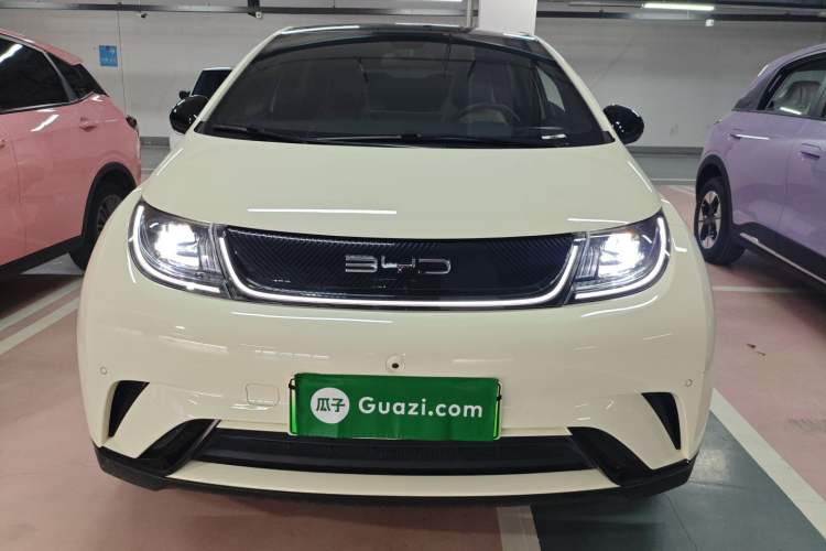 Used BYD Dolphin 2023 420 km Fashion Edition
