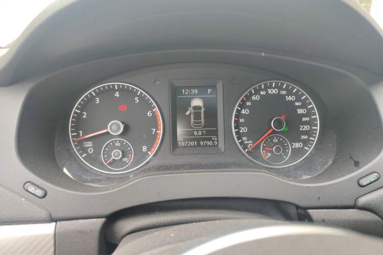 Used Volkswagen Sagitar 2013 2.0 TSI GLI
