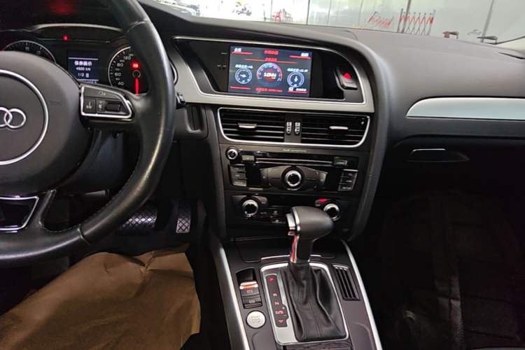 Used Audi A4L 2016 35 TFSI Collector's Edition Automatic Standard Model
