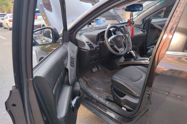 Used Luxgen U6 SUV 2014 1.8T ZhiZun Model