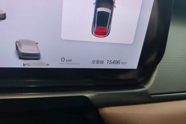 Used BYD Song L EV 2025 Intelligent Driving Version 662 km LiDAR Excellence Edition Odometer Close Up