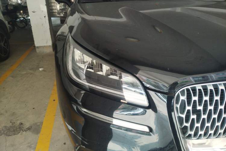 Used Lincoln Corsair 2021 2.0T Two-Wheel-Drive Luxury Edition Right Front Headlight