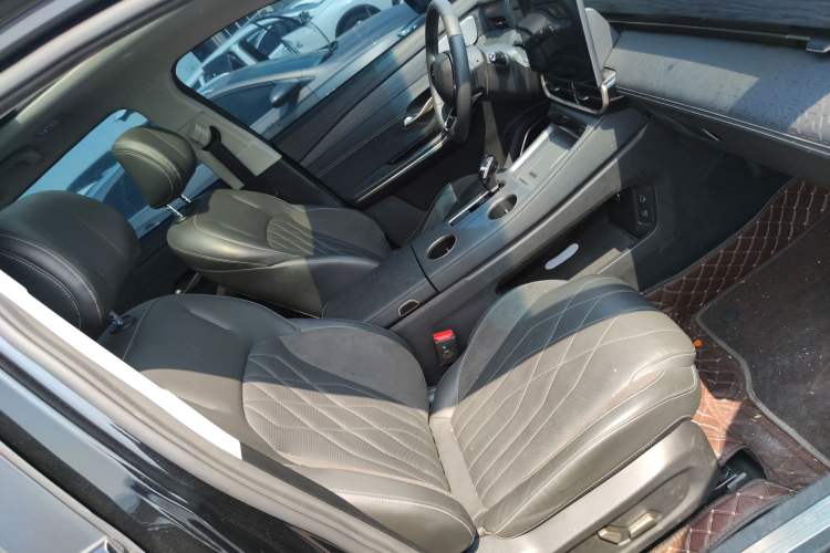 Used JETOUR Shanhai L9 2024 1.5TD 2DHT Air 7-Seater Right Front Seat