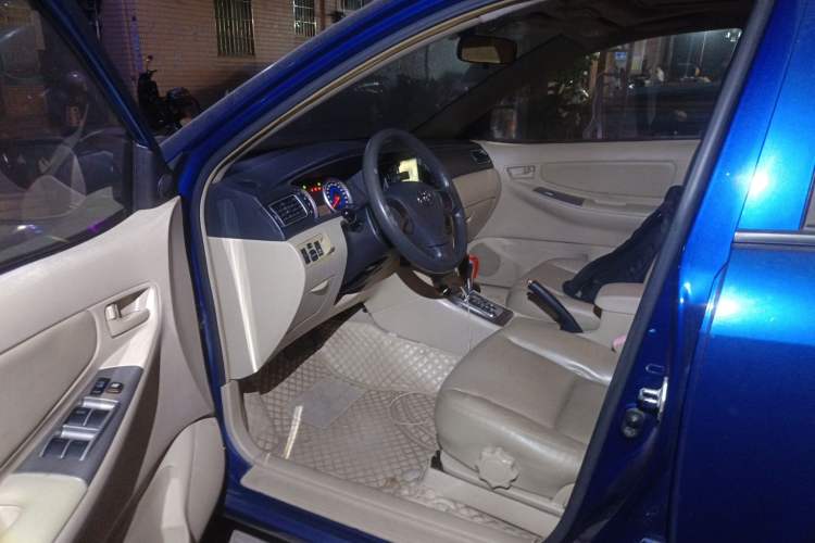 Used Toyota Corolla EX 2013 1.6L Automatic Luxury Edition