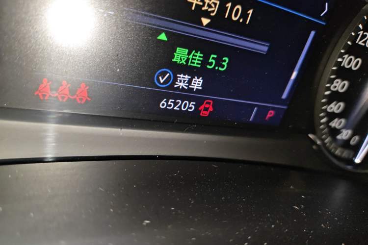 Used Cadillac XT4 2020 28T Two-Wheel-Drive Leading Version Odometer Close Up