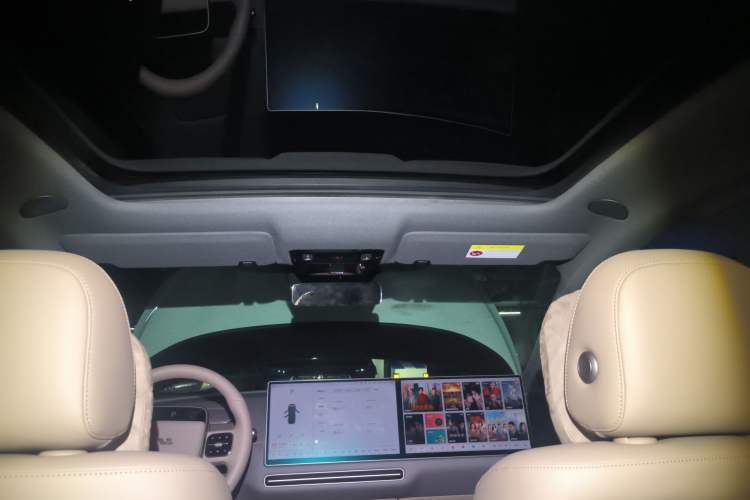 Used Li Auto i6 2025 Model Two-Wheel-Drive Standard Type Headliner