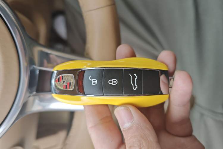 Used Porsche Cayenne 2012 Cayenne GTS 4.8L
