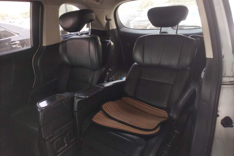 Used Honda Elysion 2016 2.4L Luxury Edition
