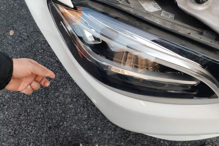 Used Mercedes-Benz C-Class 2021 C 200 L Fashion Edition Sport Version Right Front Headlight