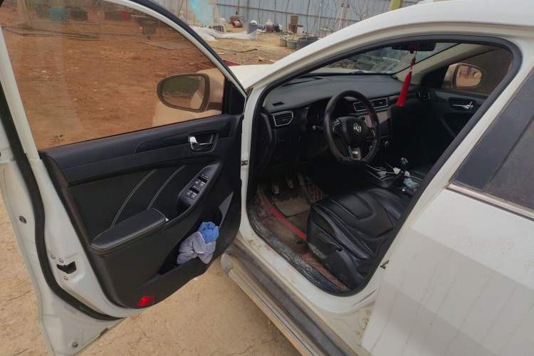 Used Dongfeng Fengon 580 2016 1.8L Manual Comfort Model
