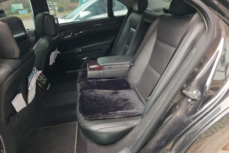 Used Mercedes-Benz S-Class 2010 S 400 L HYBRID Left Rear Seat