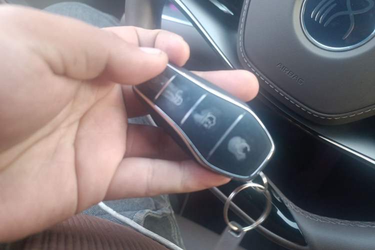 Used BYD Han 2024 DM-i Glory Edition 121KM Premium Model Vehicle Key