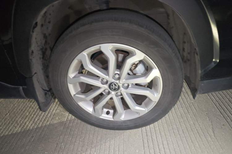 Used Toyota FRONTLANDER 2024 2.0L CVT Elite Edition
