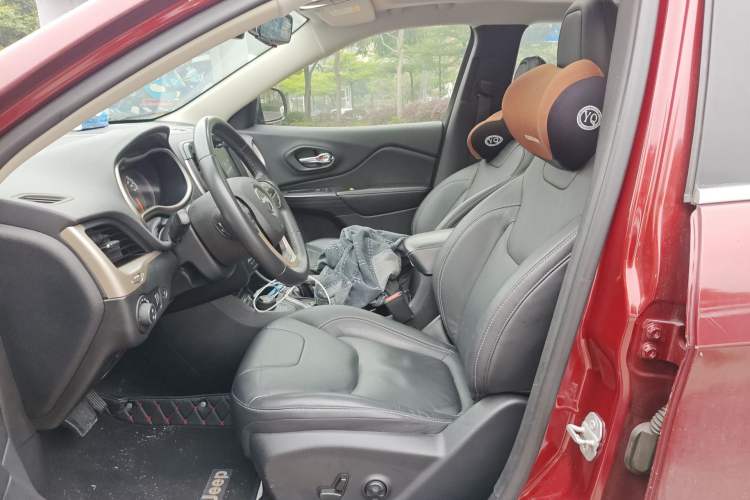 Used Jeep Cherokee 2017 2.4L Excellence Edition
