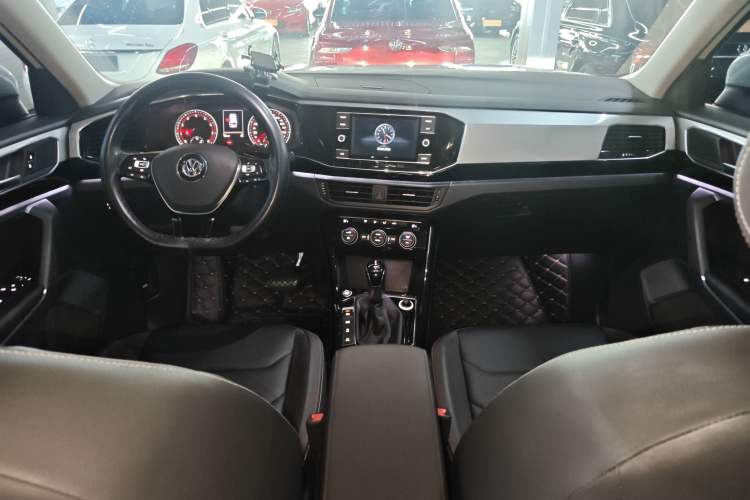 Used Volkswagen Tayron 2019 Teramont Edition 280TSI Two-Wheel Drive Luxury Model China VI Standard Center Console