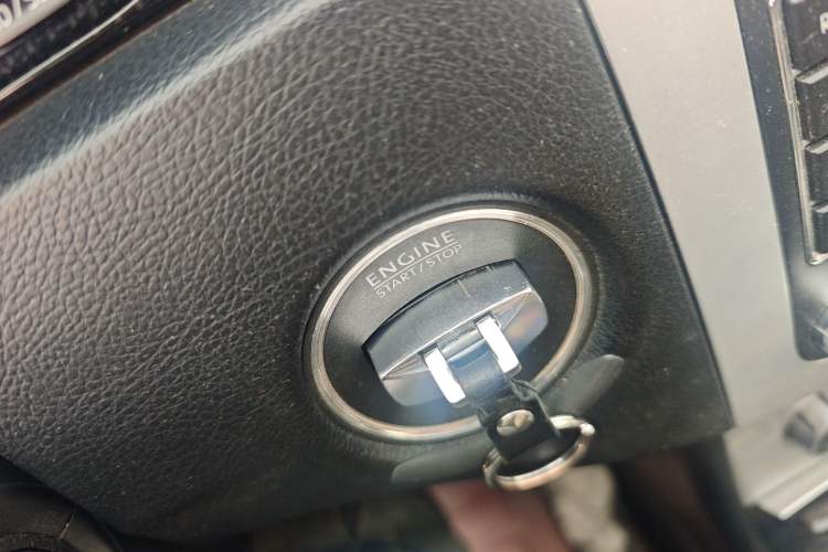 Used Volkswagen Magotan 2013 1.8TSI Luxury Model Vehicle Key