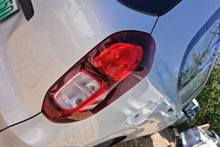 Used Wuling Hongguang New Energy 2025 Extended-Range Hybrid 50 km Utility Version
